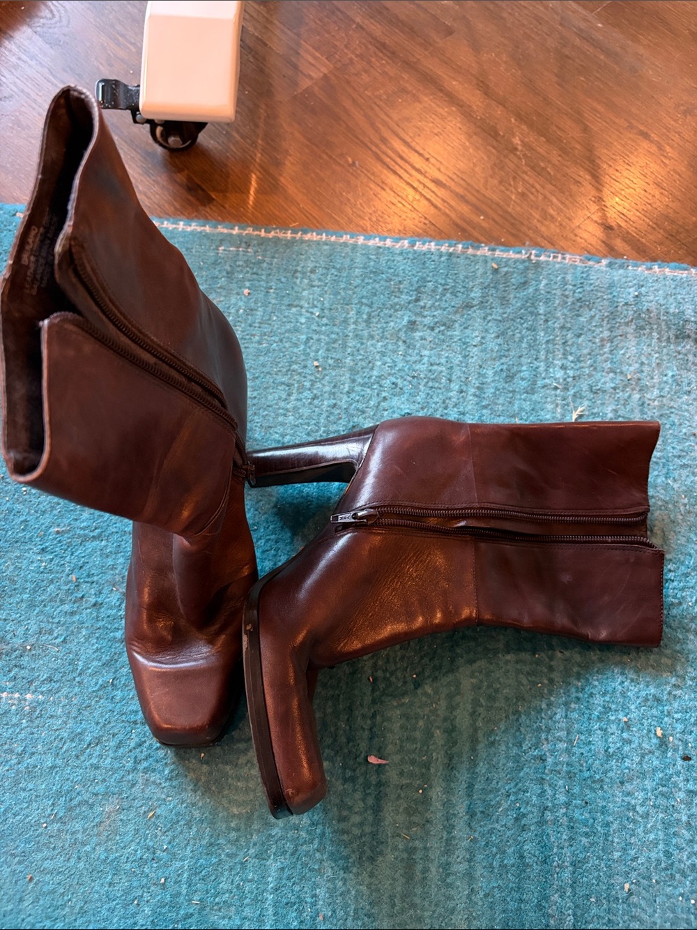 Nine West Dark Brown Leather Mid-Calf Zip Heeled Boots - Picture 1 of 3